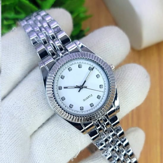 Royal Wrist Elegant Two-Tone Quartz Watch for Men