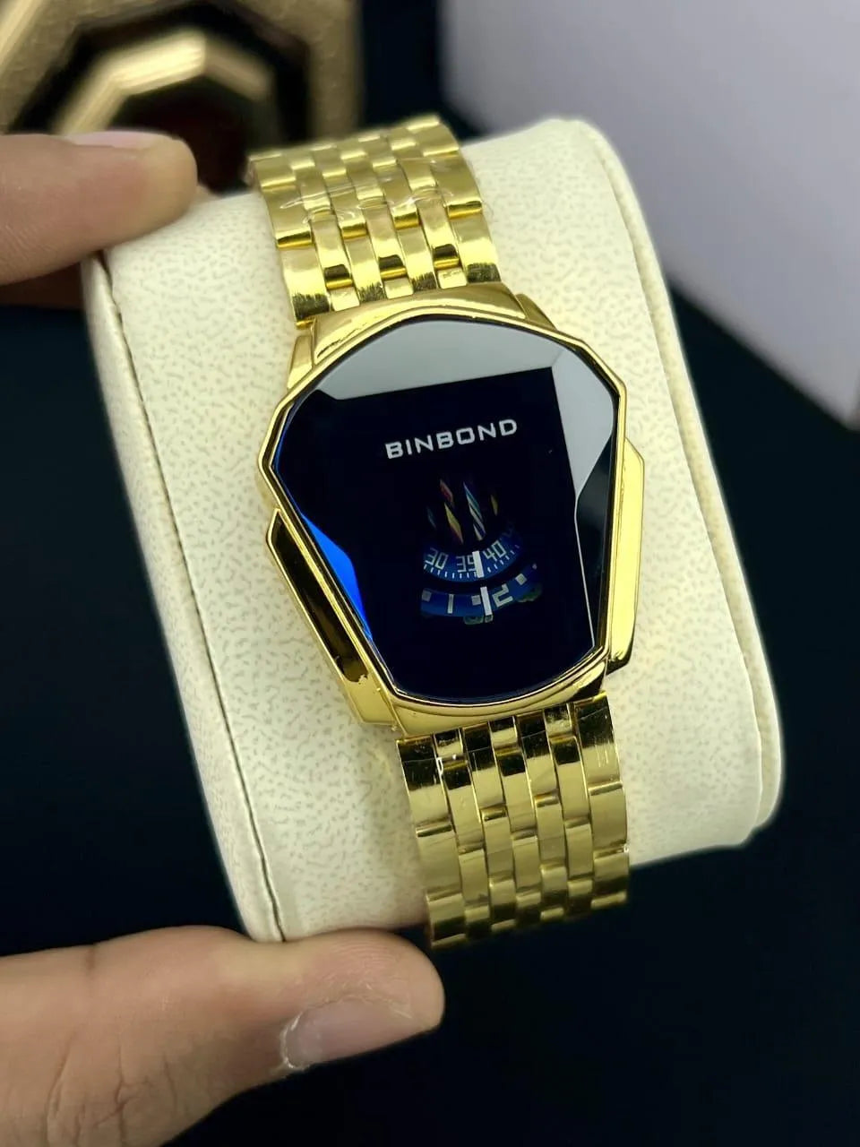 Chic Unisex Square Dial Watch with Chain