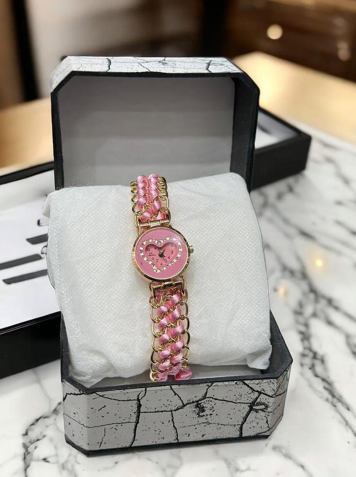 Heart Shaped Quartz Watch For Women's with chain strep