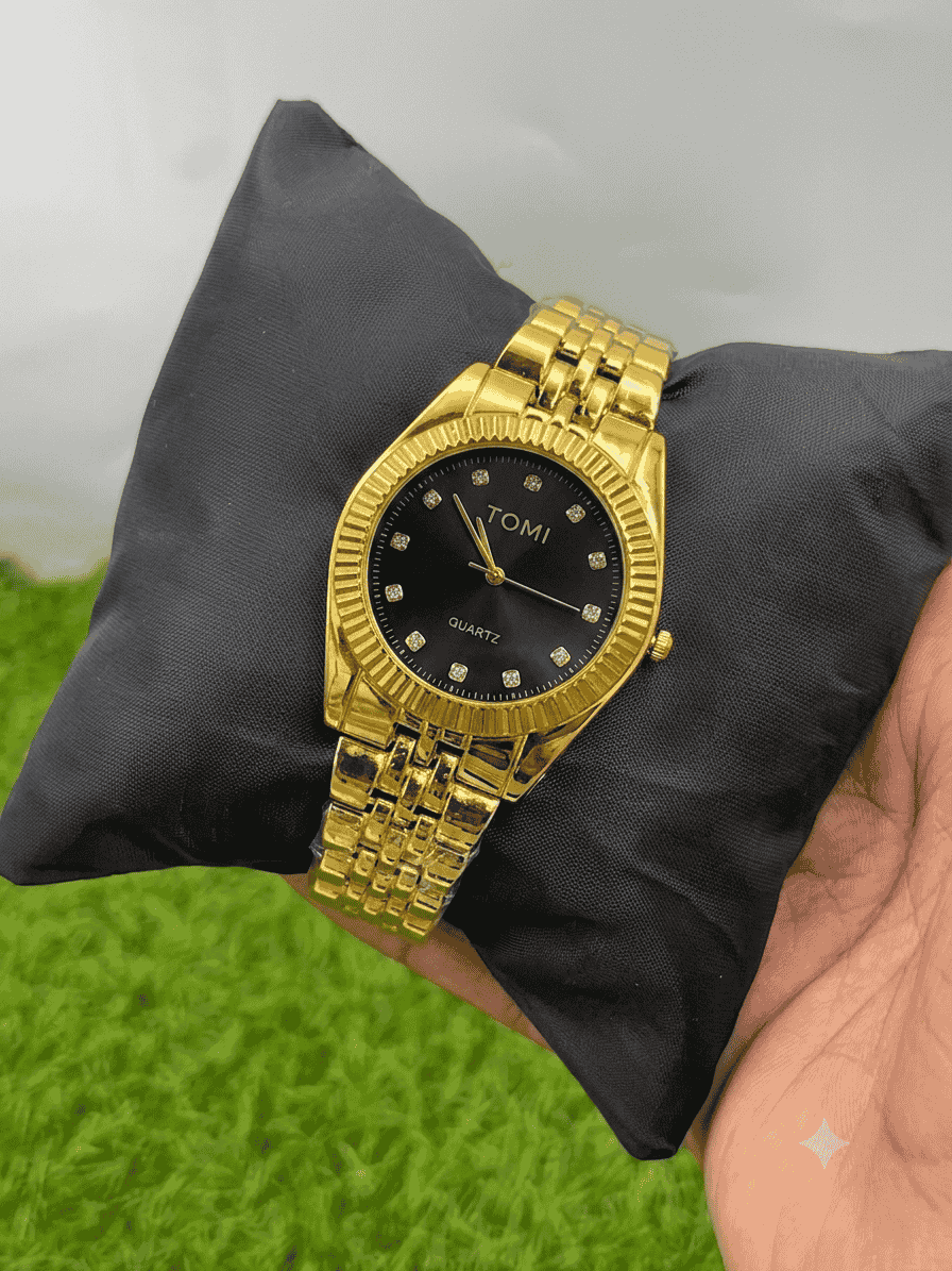 Royal Wrist Elegant Two-Tone Quartz Watch for Men